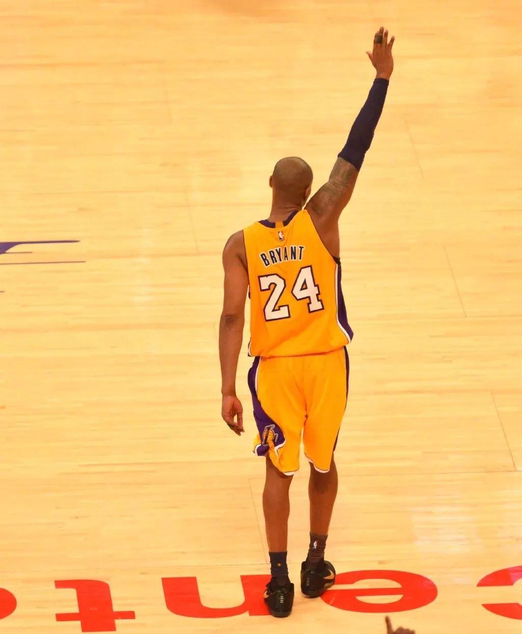 全队为他而 全队为他而